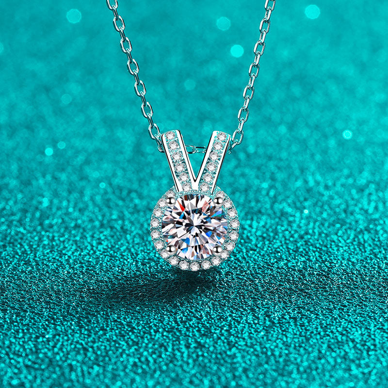 قلادة الموزانيت من Sweet Niche للتنقل اليومي