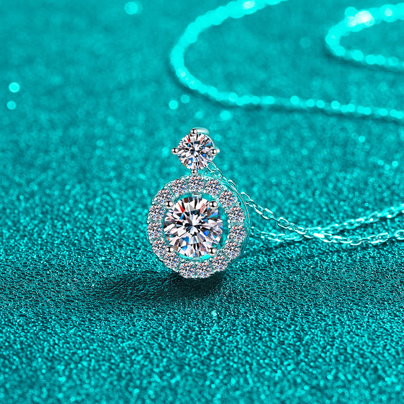 قلادة نسائية بسيطة من حجر الموزانيت الدائري المجوف