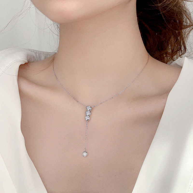 Simple And High-end Sense Mosan Diamond Pendant Clavicle Chain