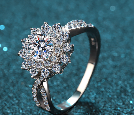 خاتم نسائي من الماس الميسانيت 