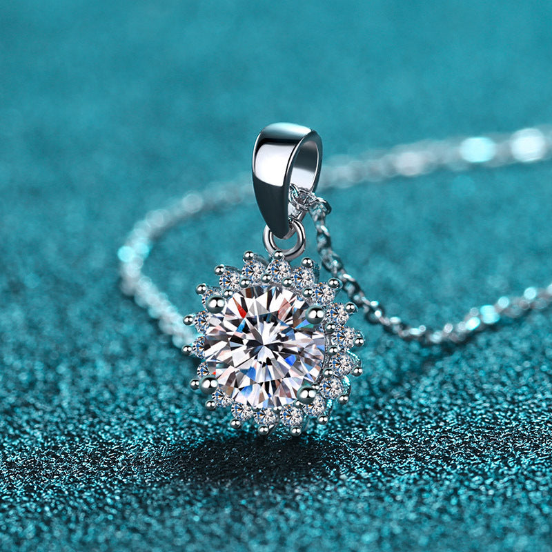 Necklace Female Sunflower Moissanite Necklace