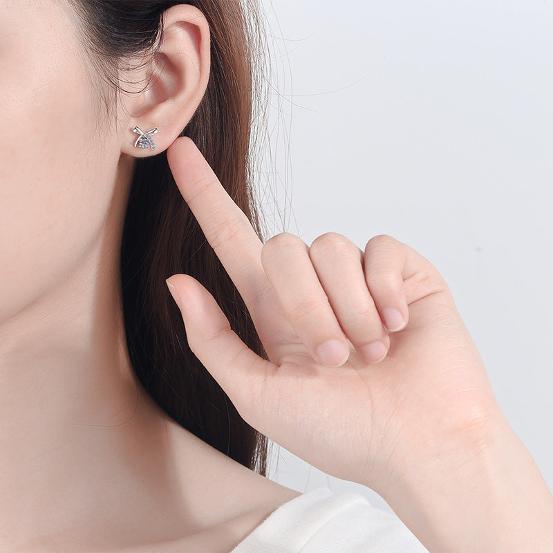 أقراط على شكل قوس من الموزانيت أقراط بأربعة مخالب جوكر 