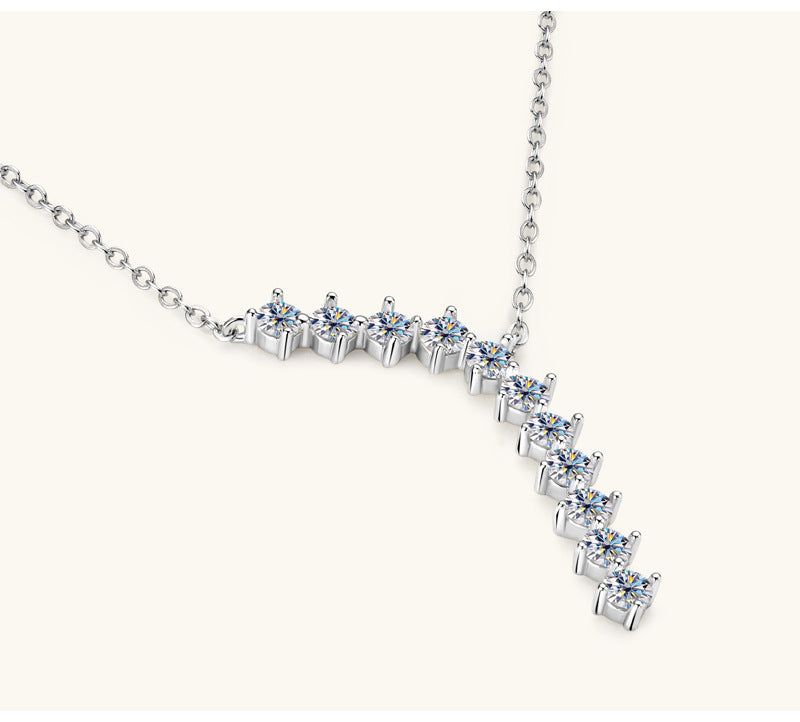 Niche Design Moissanite Clavicle Chain