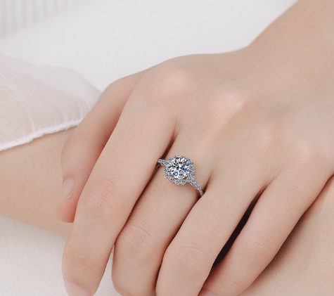 Ring Moissanite Round Bag Stars Holding Moon Four Claws Sterling